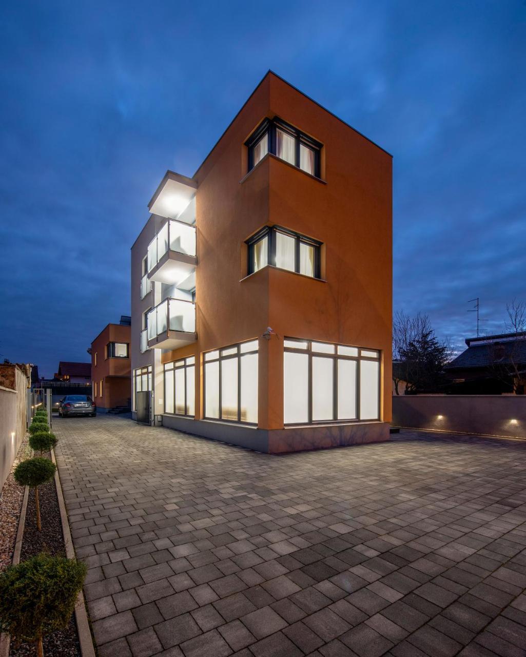 Ratkajec Luxury Apartments Varaždin Eksteriør bilde